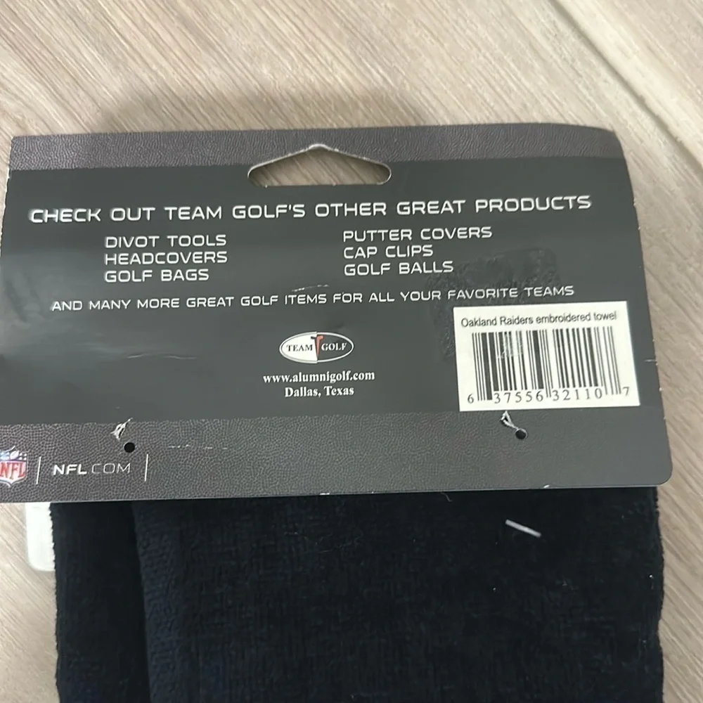 Brand new  raiders towel - Picture 2 of 3